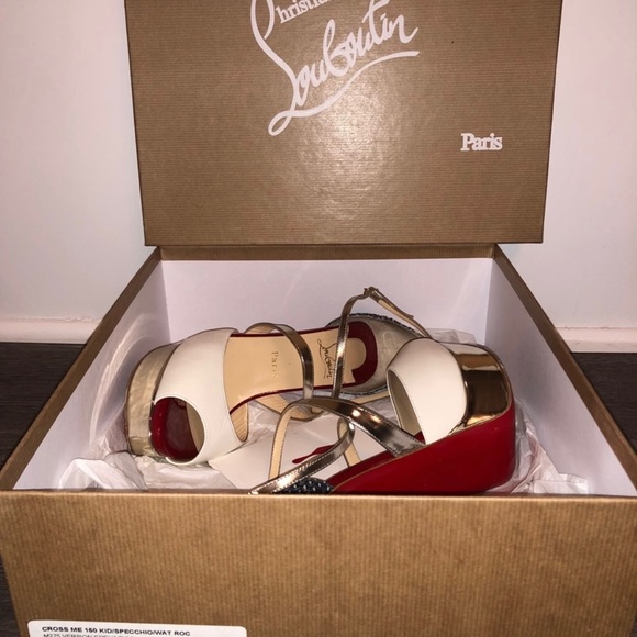 Cross Me Christian Louboutin Heels… Size 40!! - Picture 6 of 6